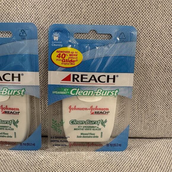 2 Reach Clean Burst ICY SPEARMINT Waxed Dental Floss 55 Yards HTF NEW RARE Disc. - Picture 4 of 7